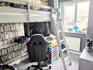 Photo 10- click for photo gallery